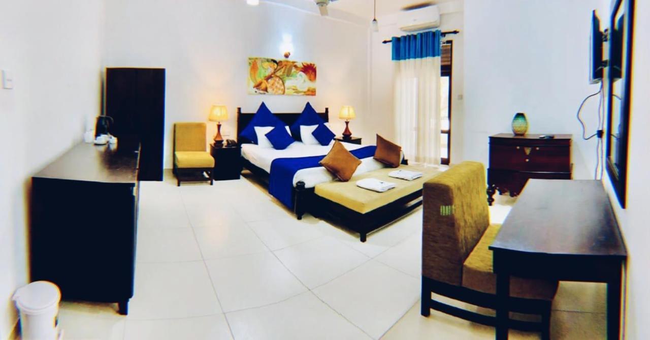 Blue Spring Hotel واديوفا المظهر الخارجي الصورة