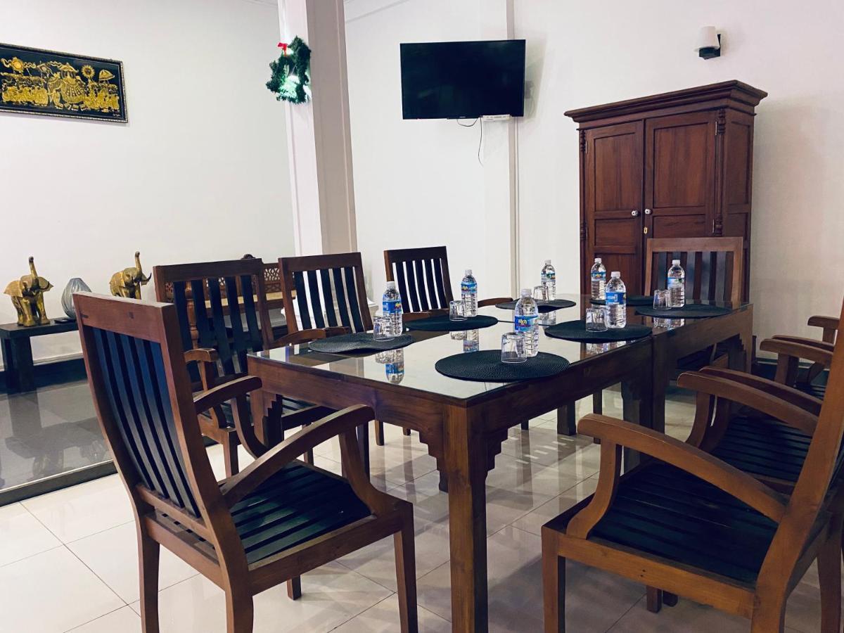 Blue Spring Hotel واديوفا المظهر الخارجي الصورة