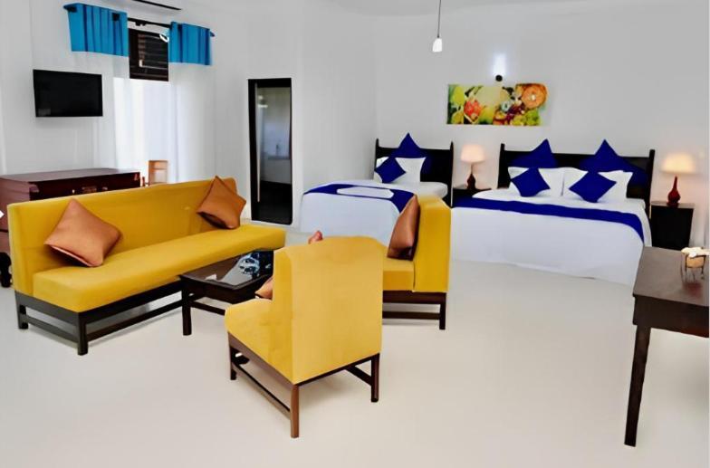Blue Spring Hotel واديوفا المظهر الخارجي الصورة