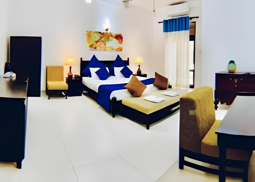 Blue Spring Hotel واديوفا المظهر الخارجي الصورة