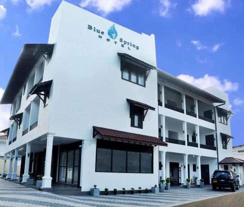 Blue Spring Hotel واديوفا المظهر الخارجي الصورة