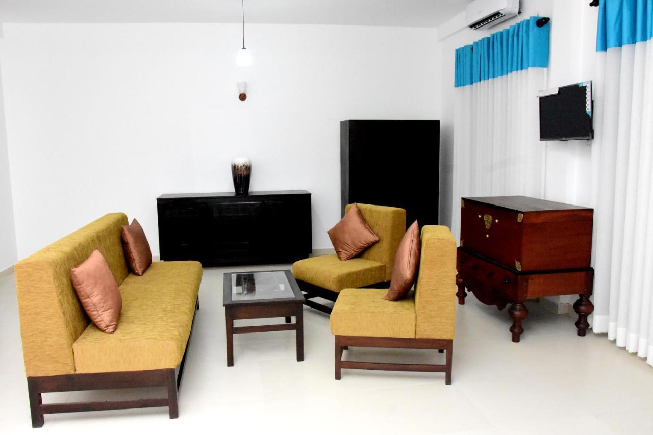 Blue Spring Hotel واديوفا المظهر الخارجي الصورة
