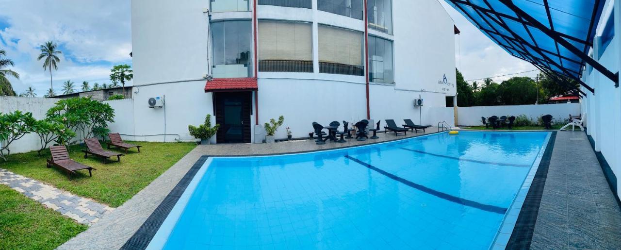 واديوفا Blue Spring Hotel المظهر الخارجي الصورة